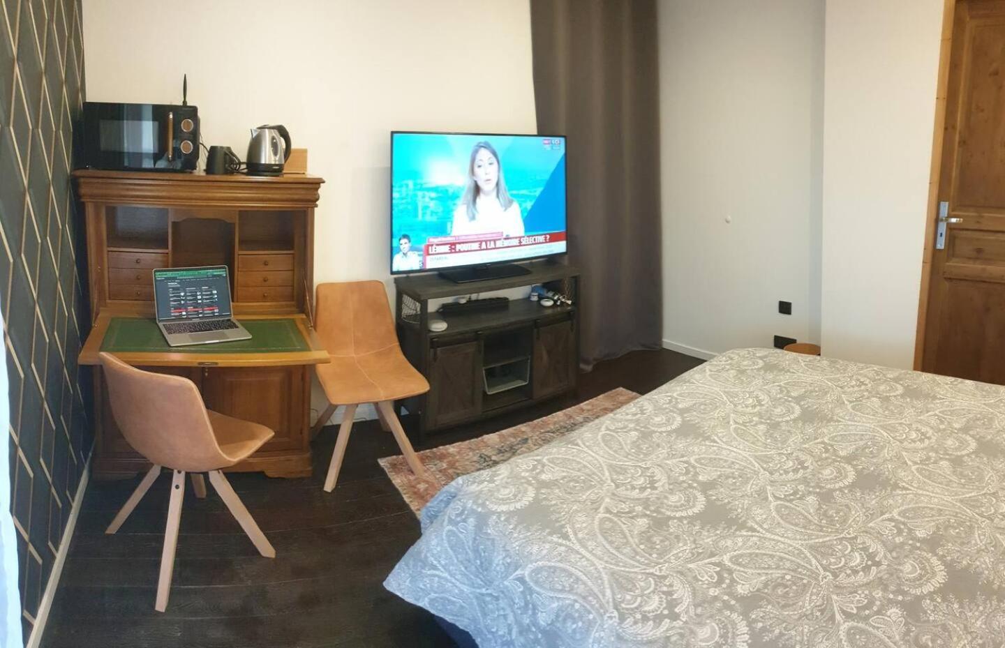 A La Campagne Farm stay Mezieres-Sur-Couesnon